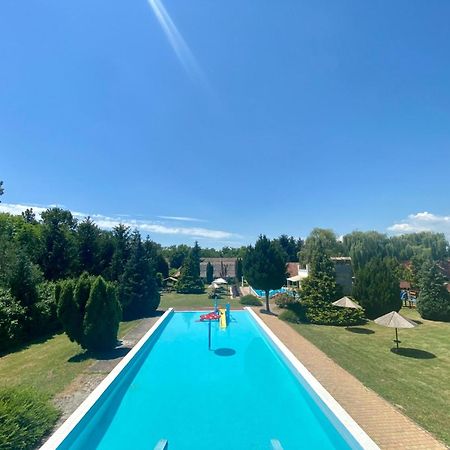 Tilumina Vendeghazak -Timea Vendeghaz Villa Balatonboglár Exterior foto